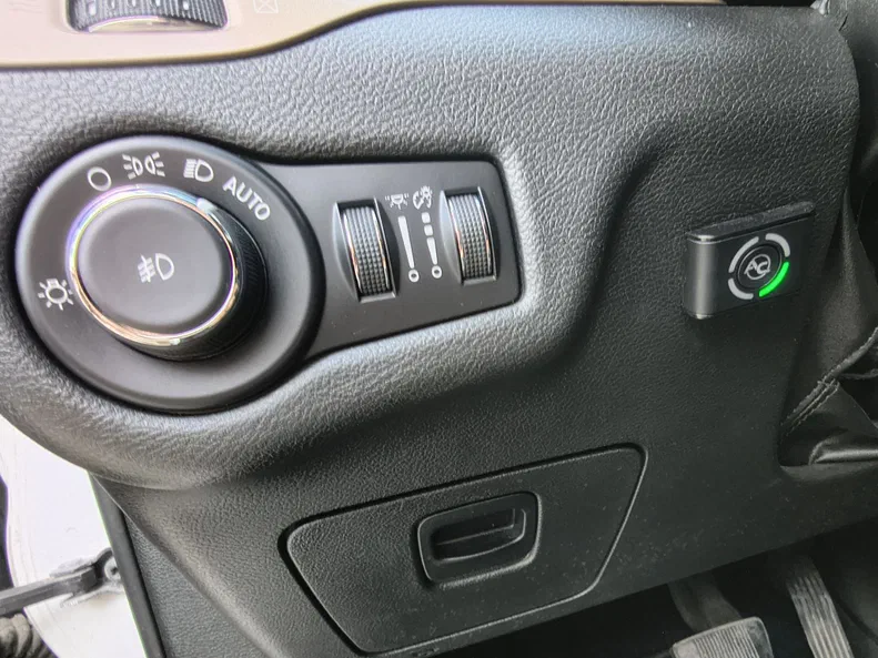 Jeep Cherokee 2017 - 11