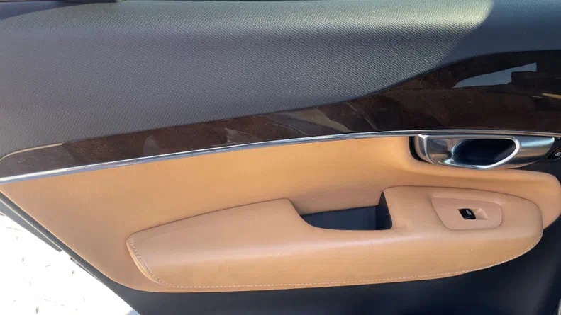 Volvo XC90 2016 - 19