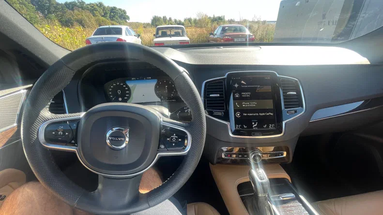 Volvo XC90 2016 - 14