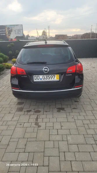 Opel Astra 2013 - 6