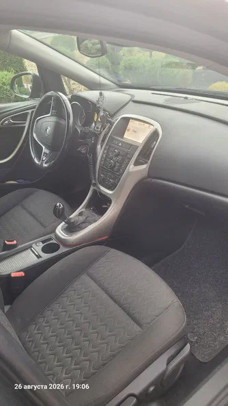 Opel Astra 2013 - 19