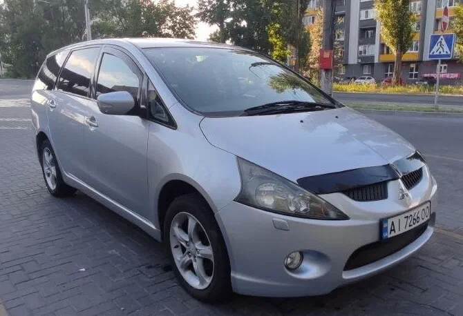 Mitsubishi Grandis 2006 - 1
