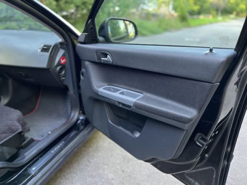 Volvo V50 2011 - 12