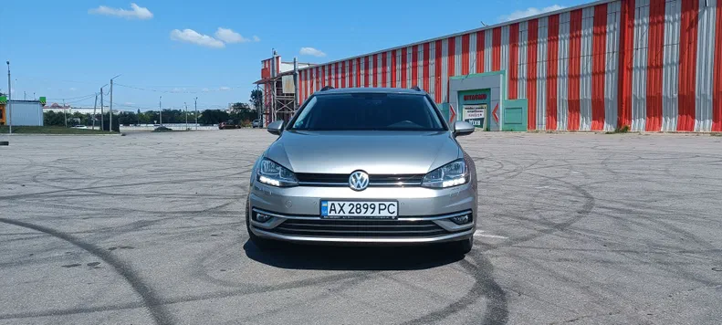 Volkswagen Golf 2019 - 1