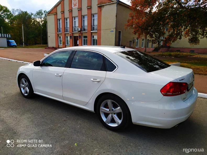 Volkswagen Passat 2014 - 13