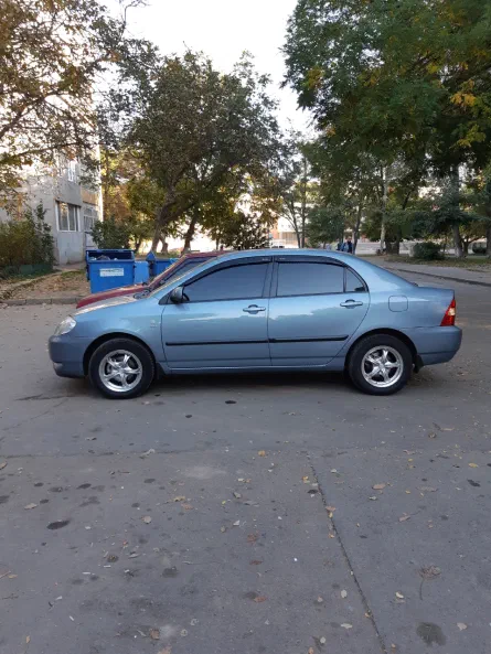 Toyota Corolla 2004 - 5