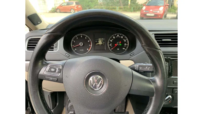 Volkswagen Jetta 2012 - 7
