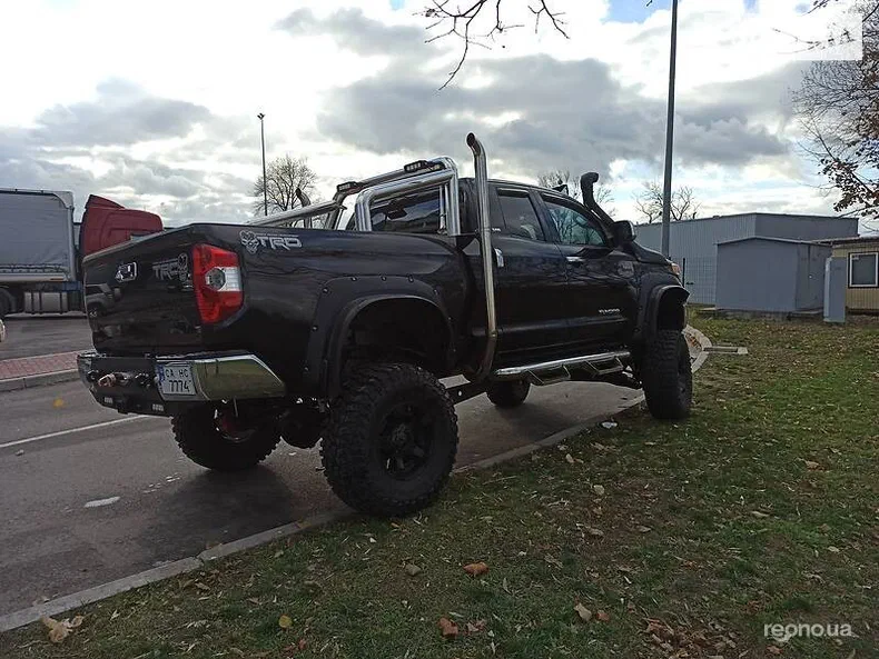 Toyota Tundra 2014 - 21