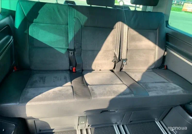 Volkswagen Multivan 2013