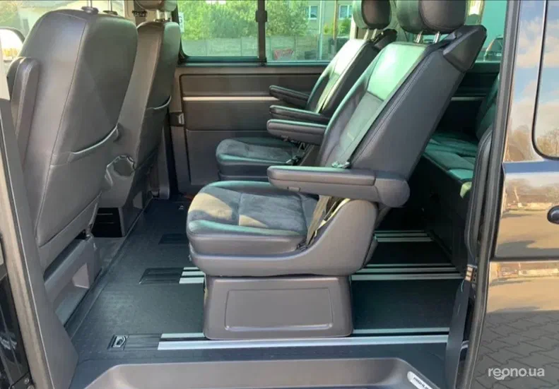 Volkswagen Multivan 2013 - 13