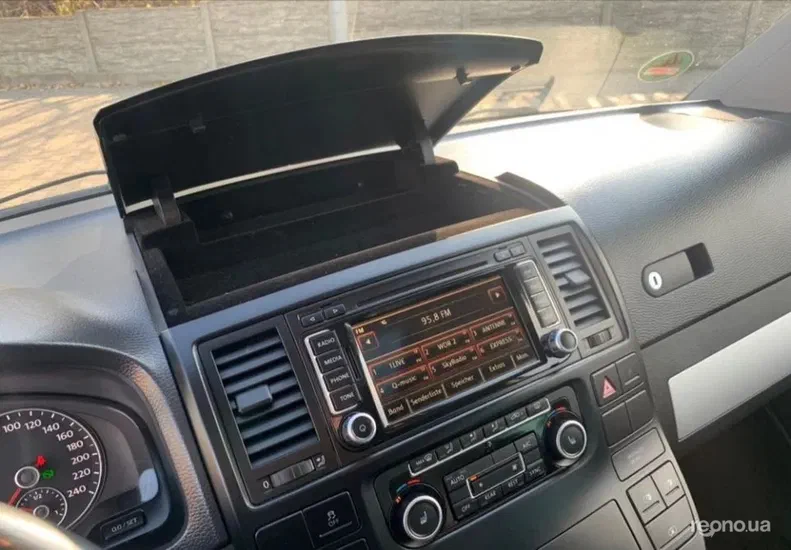 Volkswagen Multivan 2013