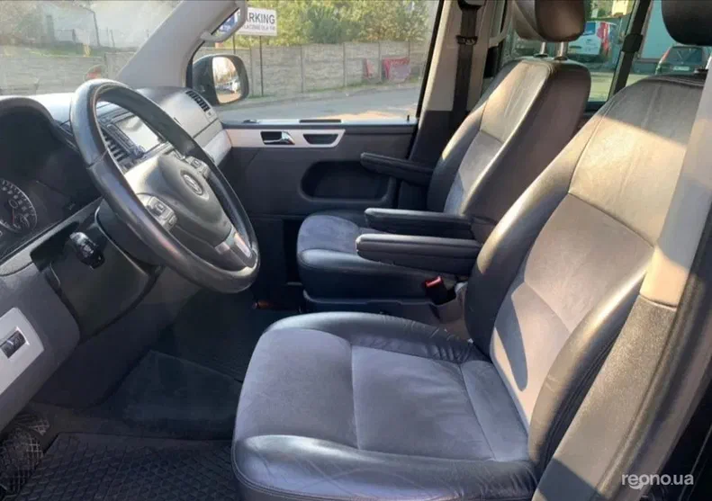 Volkswagen Multivan 2013