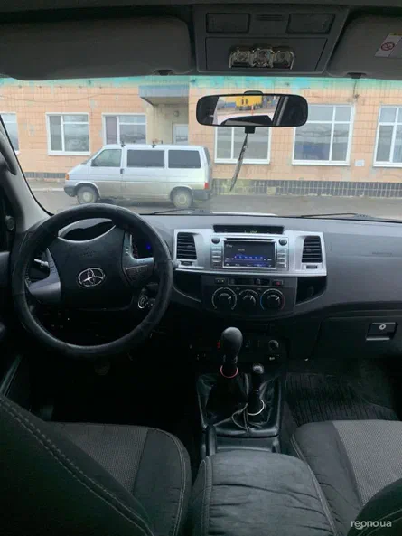 Toyota Hilux 2014 - 25