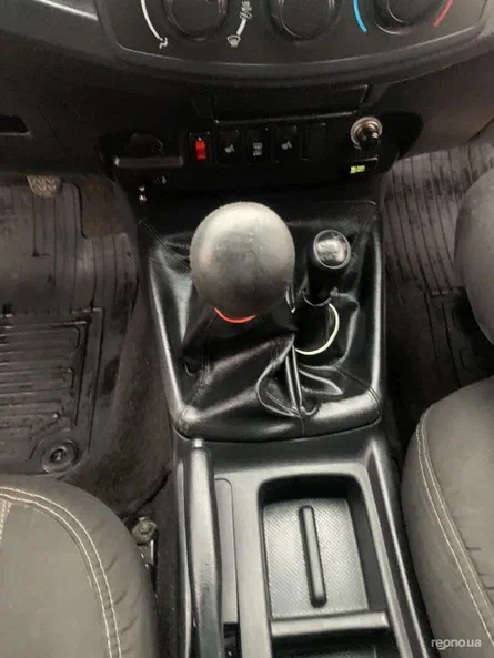 Toyota Hilux 2014 - 28