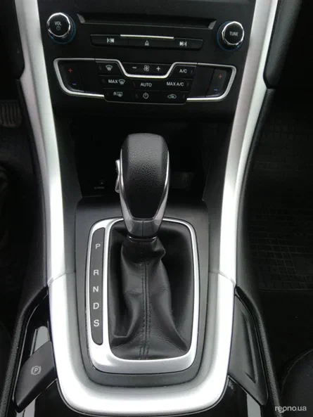 Ford Fusion 2016 - 11