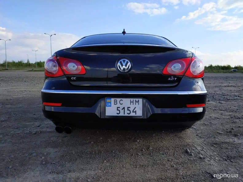 Volkswagen Passat CC 2011