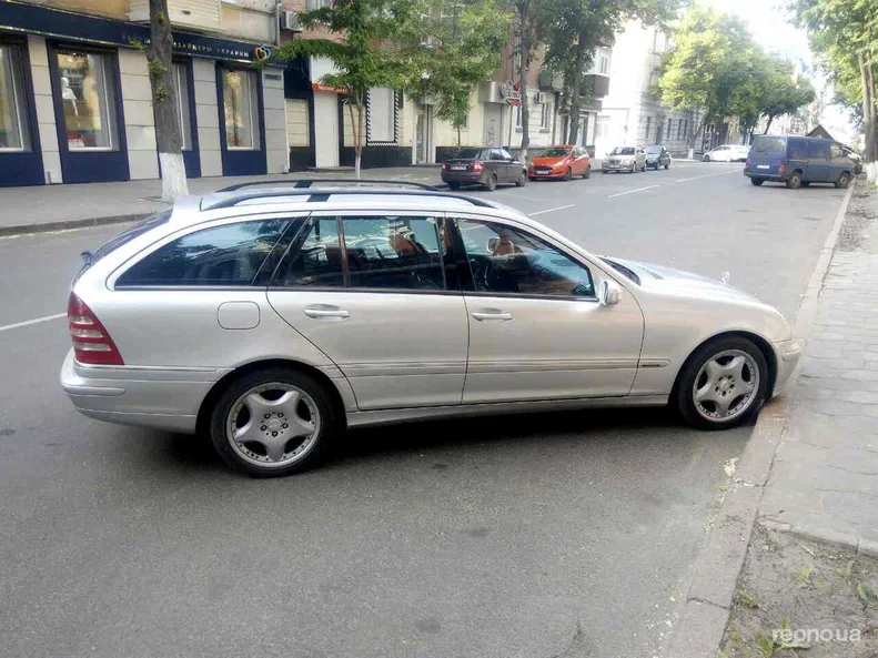 Mercedes-Benz C-Клас 2001 - 7