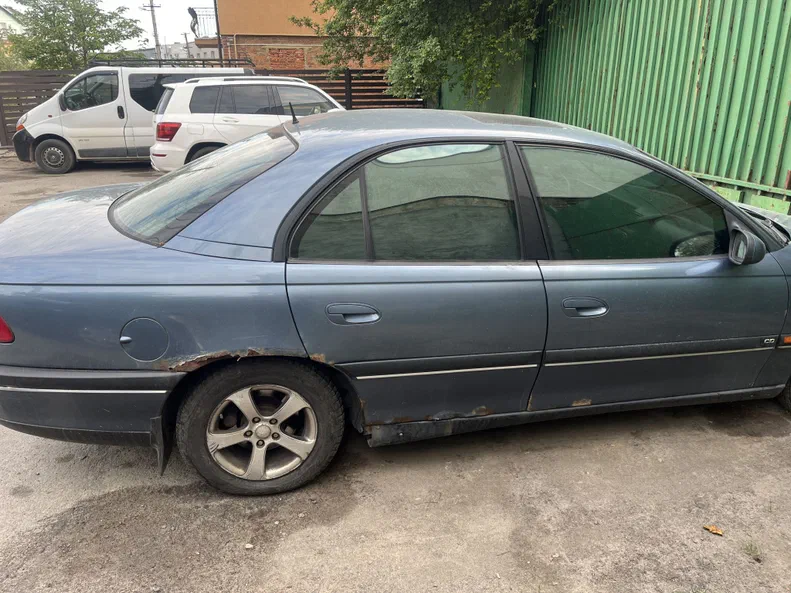 Opel Omega 1998 - 1