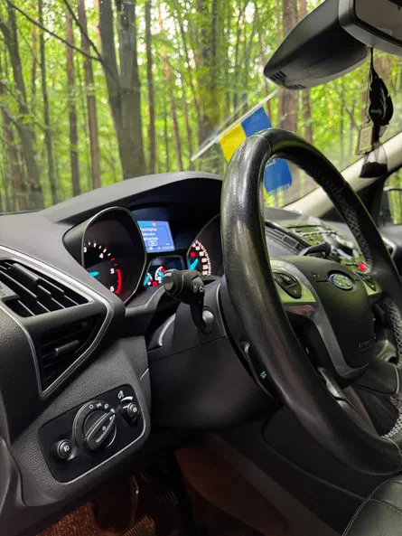 Ford Kuga 2015 - 12