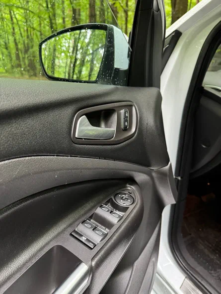 Ford Kuga 2015 - 9