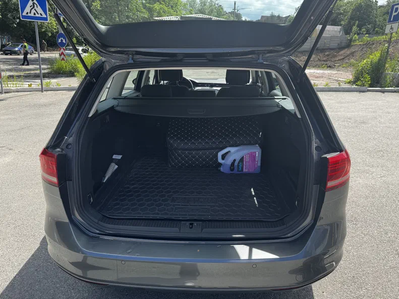 Volkswagen Passat 2015 - 16