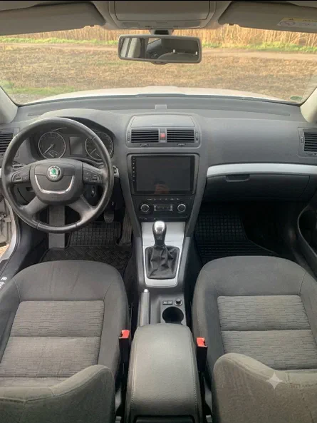 Skoda Octavia 2010 - 1