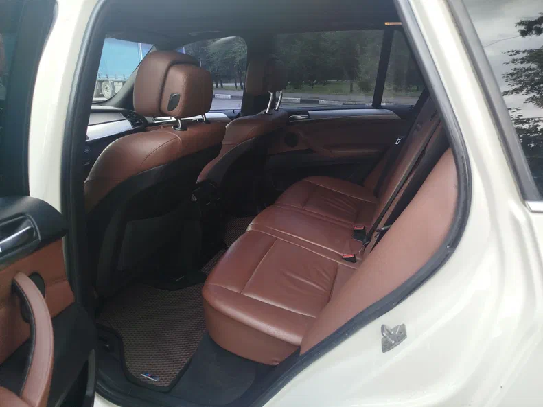 BMW X5 2012 - 8