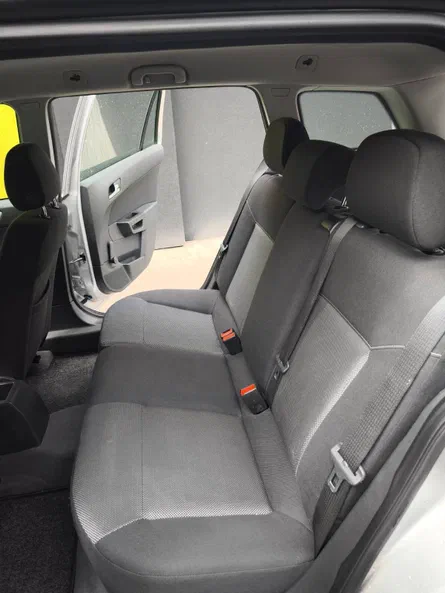Opel Astra 2009 - 18