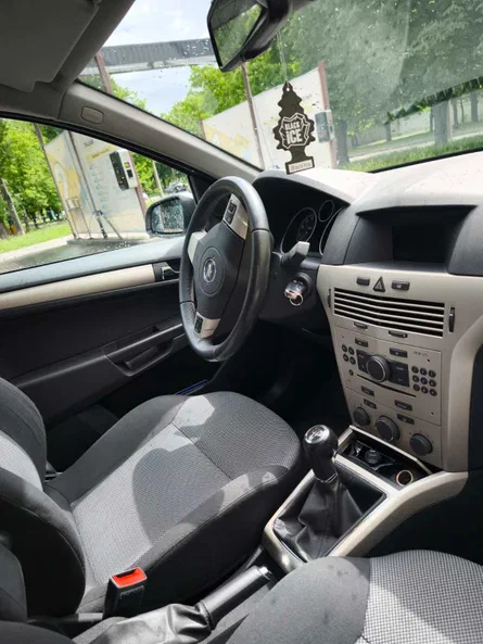 Opel Astra 2009 - 16
