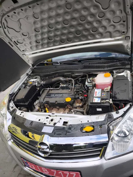Opel Astra 2009 - 24