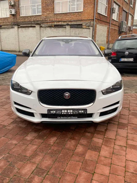 Jaguar XE 2018 - 0