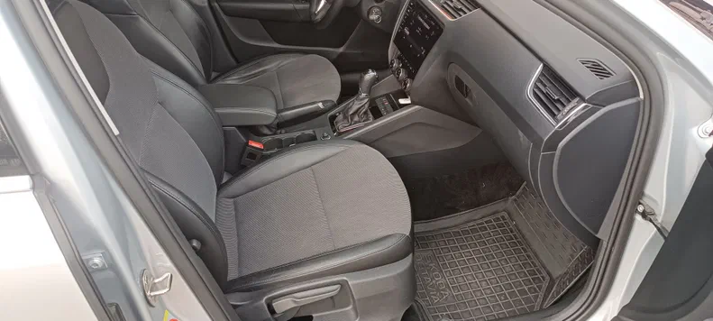 Skoda Octavia 2019 - 25