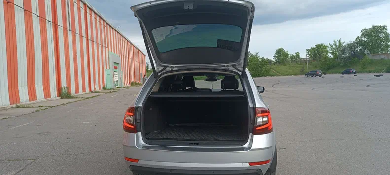 Skoda Octavia 2019 - 19