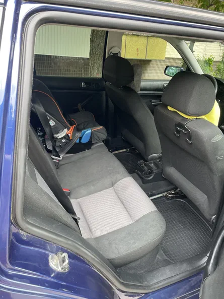 Volkswagen Golf 2000 - 6
