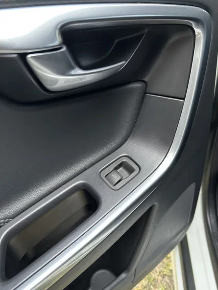 Volvo XC60 2015 - 4