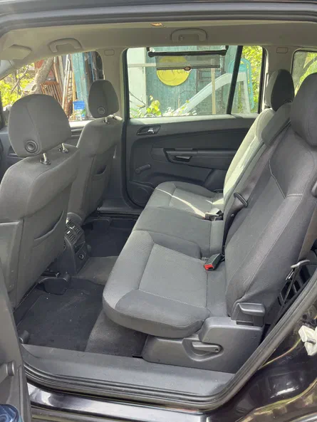 Opel Zafira 2009 - 19
