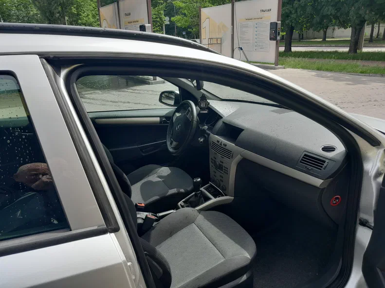 Opel Astra 2009 - 17