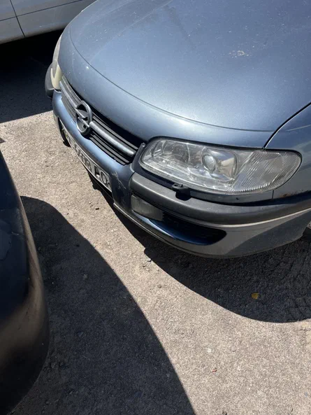 Opel Omega 1998 - 4
