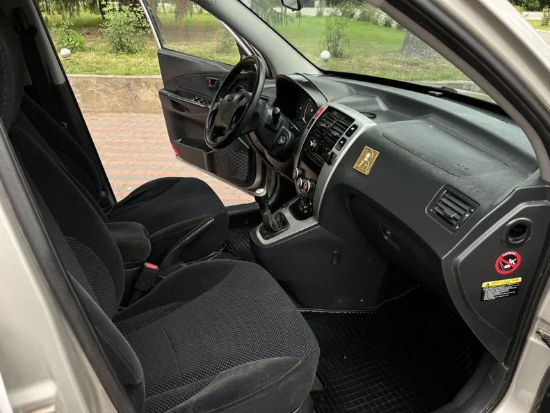 Hyundai Tucson 2008 - 10