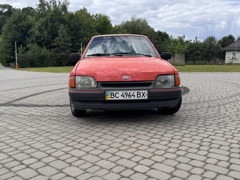 Ford Escort 1989 - 4