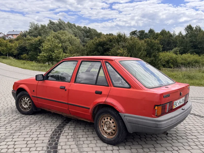 Ford Escort 1989 - 3