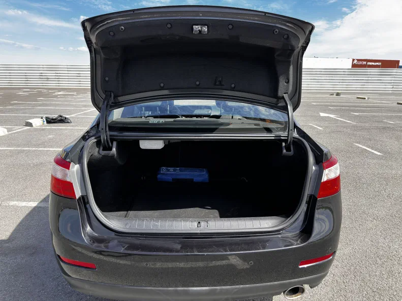 Renault Latitude 2011 - 10