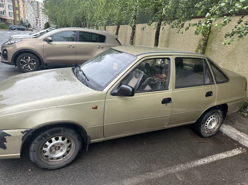 Daewoo Nexia 2011 - 1