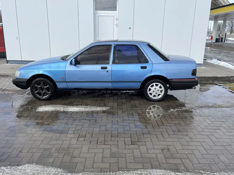 Ford Sierra 1991 - 3