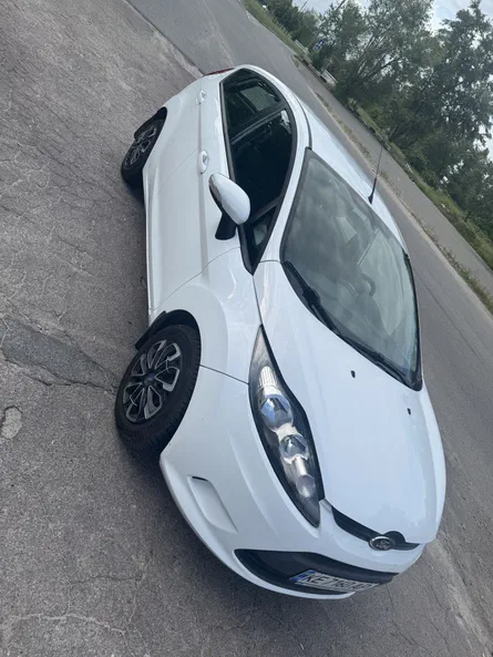 Ford Fiesta 2011 - 1