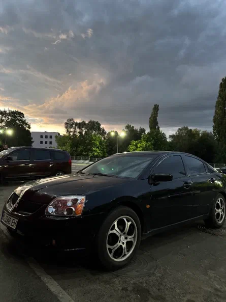 Mitsubishi Galant 2005 - 0