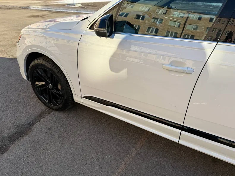Audi Q7 2020 - 1