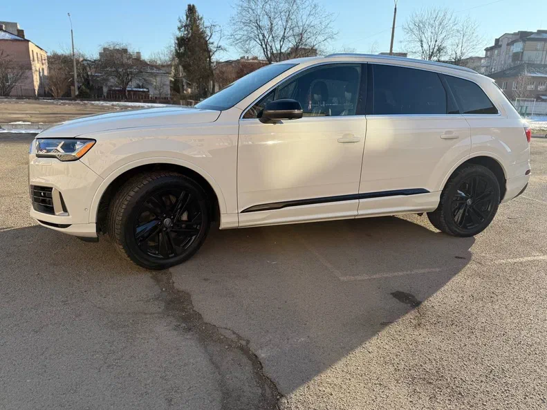 Audi Q7 2020 - 7