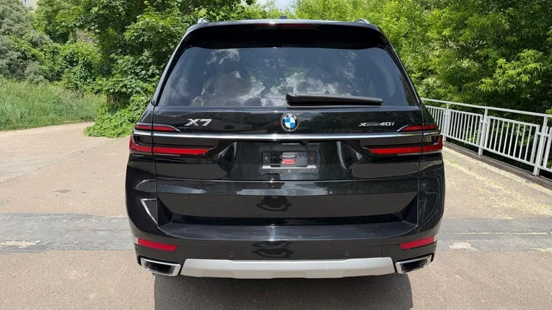 BMW X7 2023 - 7