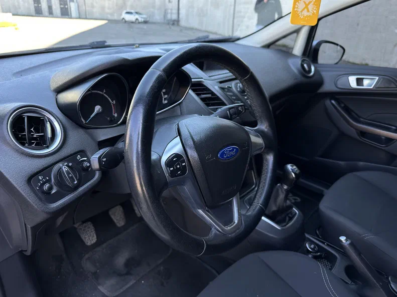 Ford Fiesta 2013 - 7